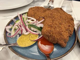 Calcutta Veg Chop / Cutlet (2 Pcs)